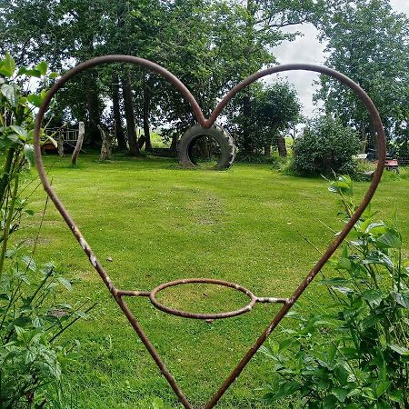 Ferienwohnung-Im-Karolinenkoog-Erholung-Zwischen-Feld-Und-Deich エクステリア 写真