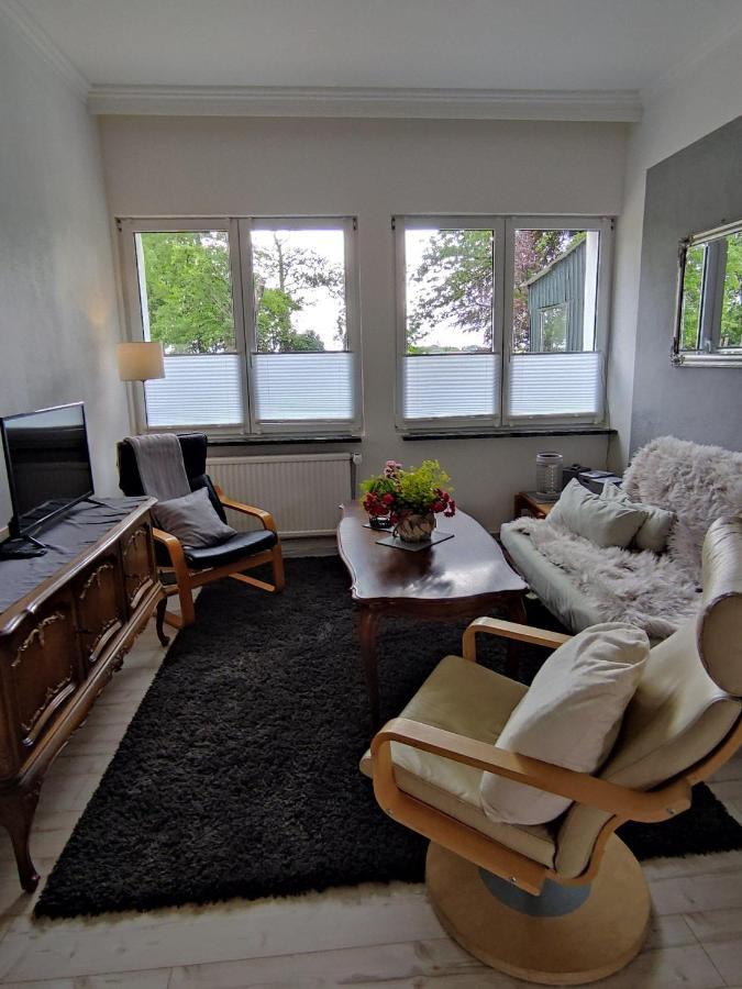Ferienwohnung-Im-Karolinenkoog-Erholung-Zwischen-Feld-Und-Deich エクステリア 写真
